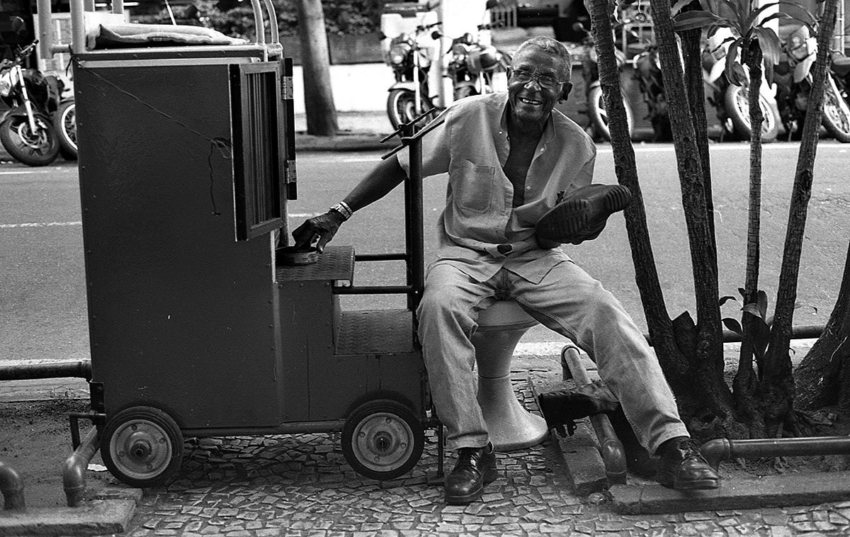 abre_contax_g1_024